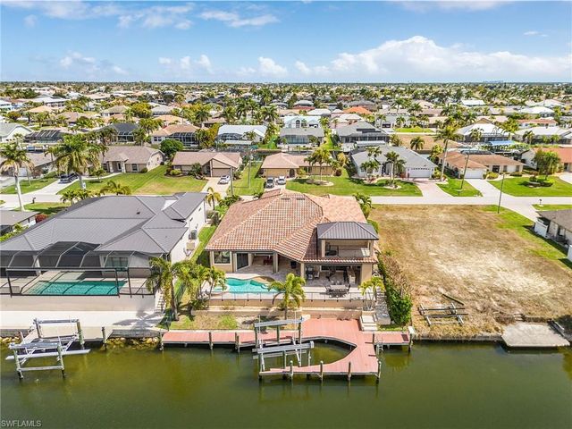 4928 SW 11th PL, Cape Coral, FL 33914