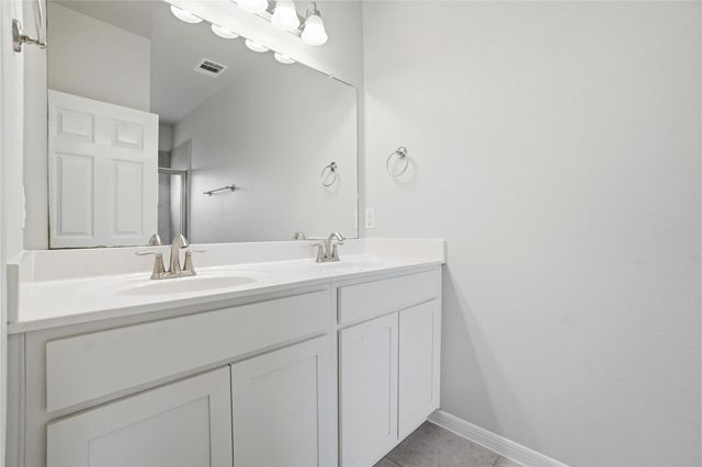 116 Camelot Place Ct, Conroe, TX 77304