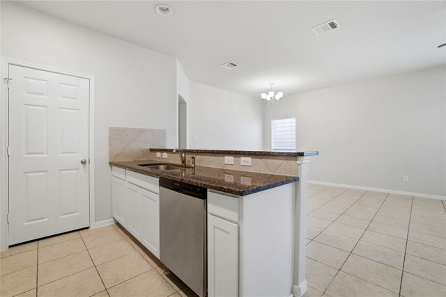 116 Camelot Place Ct, Conroe, TX 77304