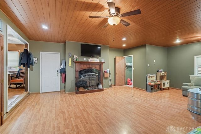 11591 Lower Valley Pike, Medway, OH 45341