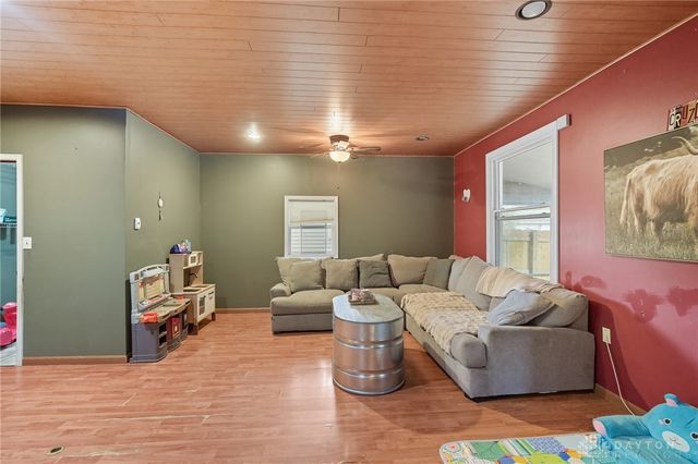 11591 Lower Valley Pike, Medway, OH 45341