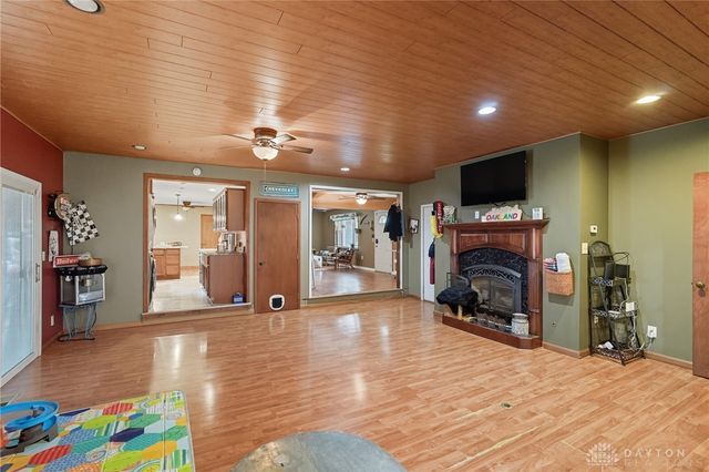 11591 Lower Valley Pike, Medway, OH 45341