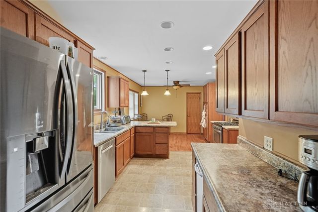 11591 Lower Valley Pike, Medway, OH 45341