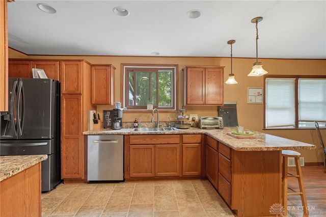 11591 Lower Valley Pike, Medway, OH 45341