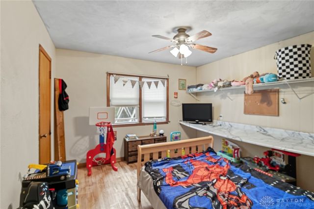 11591 Lower Valley Pike, Medway, OH 45341