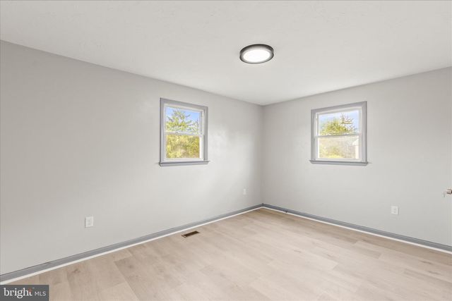 2 CAROLE CT, Gettysburg, PA 17325
