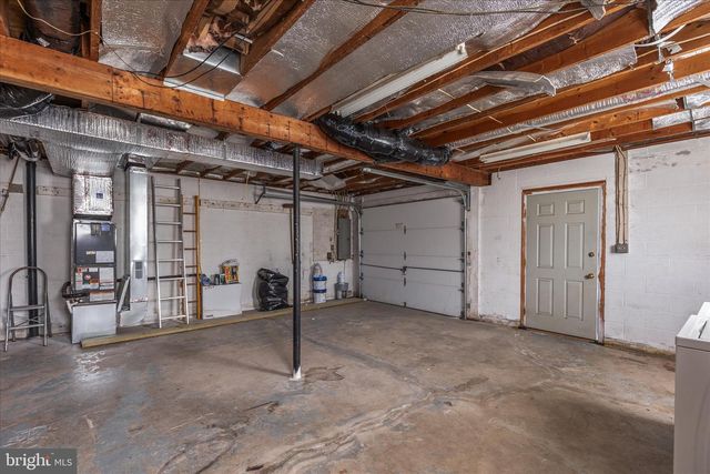 2 CAROLE CT, Gettysburg, PA 17325