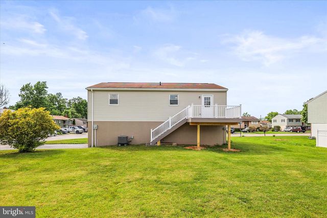 2 CAROLE CT, Gettysburg, PA 17325