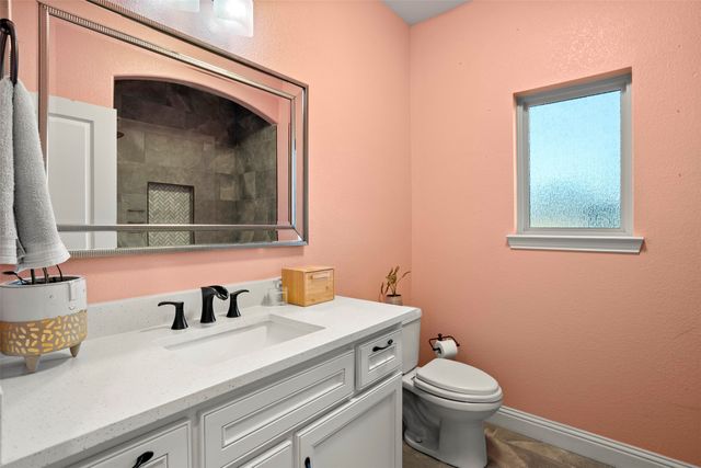 909 Summer Hill Lane, Red Oak, TX 75154