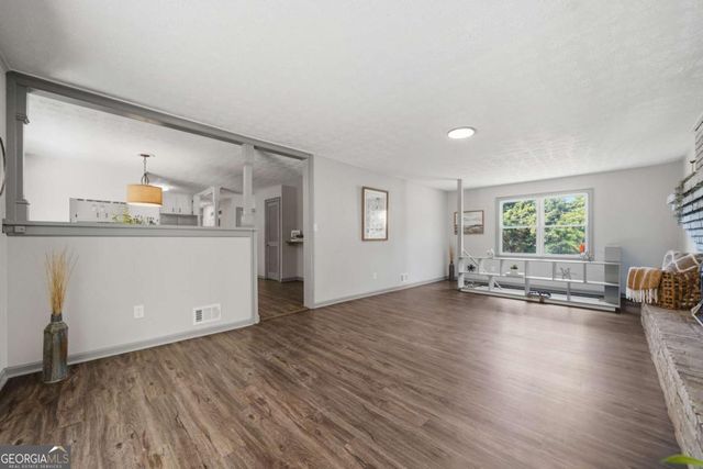 1484 Dupree Road, Woodstock, GA 30189