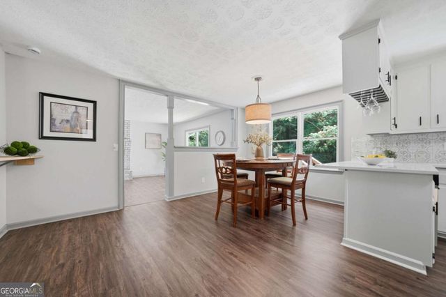 1484 Dupree Road, Woodstock, GA 30189