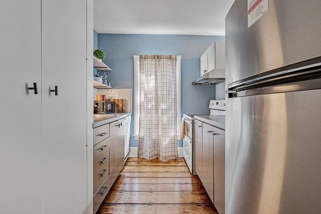 2 Oxford Pl, Worcester, MA 01609