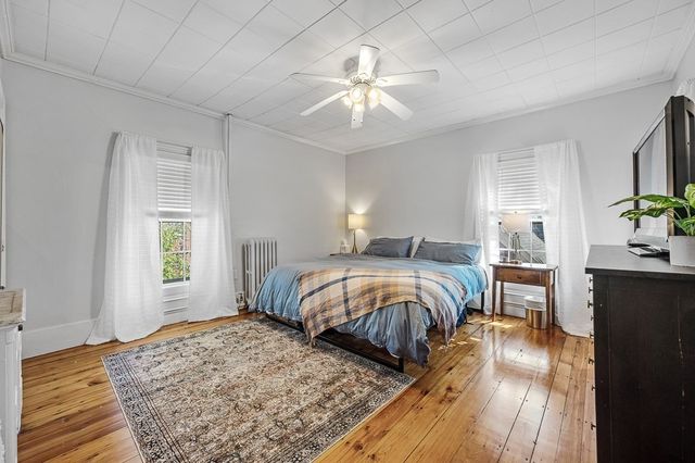 2 Oxford Pl, Worcester, MA 01609