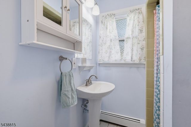 892 Gates St, Phillipsburg Town, NJ 08865