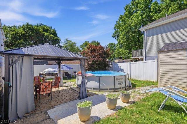 892 Gates St, Phillipsburg Town, NJ 08865