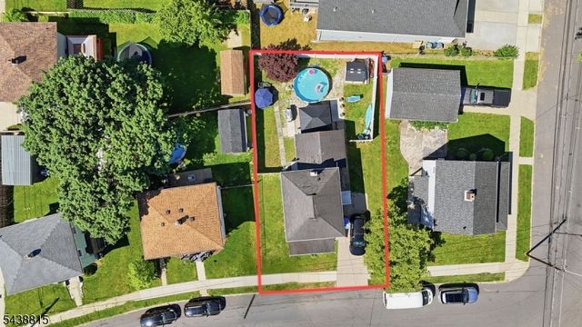 892 Gates St, Phillipsburg Town, NJ 08865