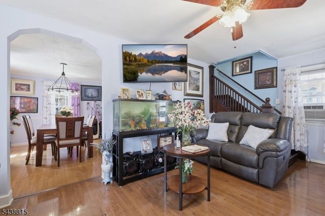 892 Gates St, Phillipsburg Town, NJ 08865