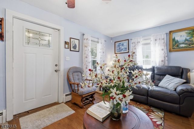 892 Gates St, Phillipsburg Town, NJ 08865