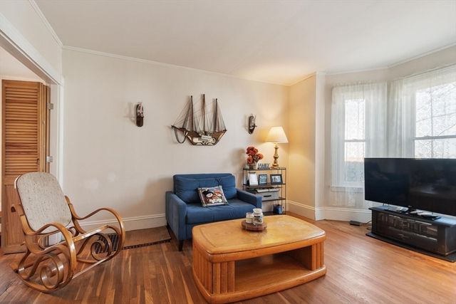 9 Lookout Terrace, Lynn, MA 01902