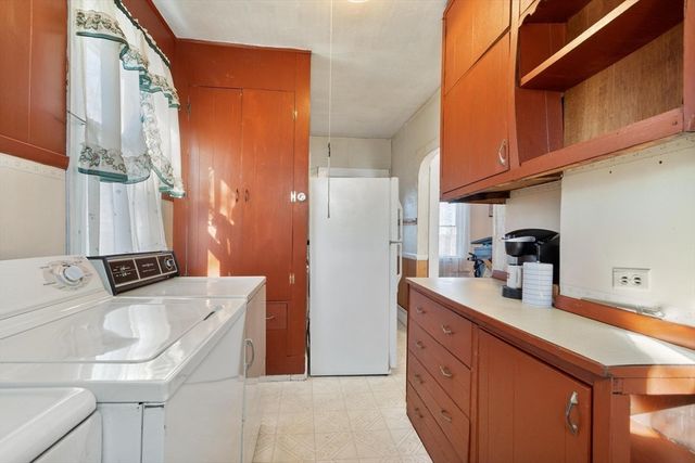 9 Lookout Terrace, Lynn, MA 01902