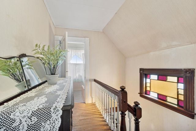 9 Lookout Terrace, Lynn, MA 01902