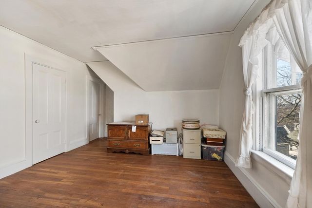 9 Lookout Terrace, Lynn, MA 01902