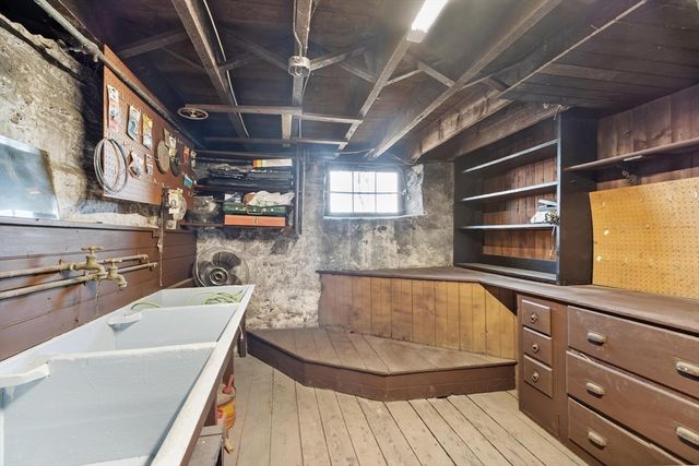 9 Lookout Terrace, Lynn, MA 01902