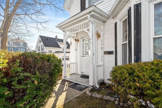 9 Lookout Terrace, Lynn, MA 01902