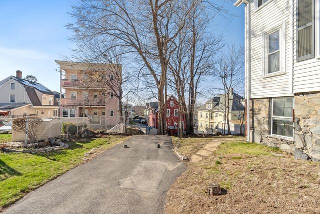 9 Lookout Terrace, Lynn, MA 01902