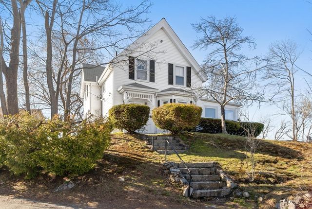 9 Lookout Terrace, Lynn, MA 01902