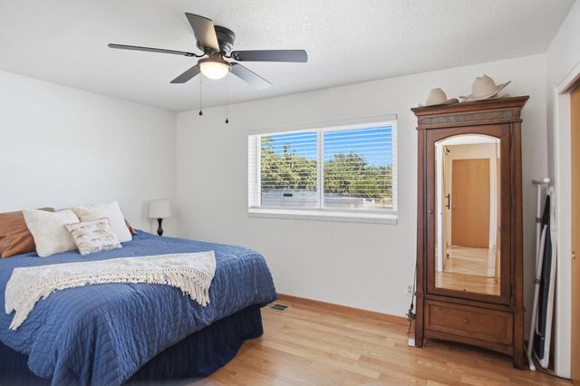 3015 S Waring Rd, Denair, CA 95316