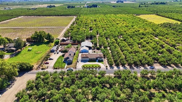 3015 S Waring Rd, Denair, CA 95316