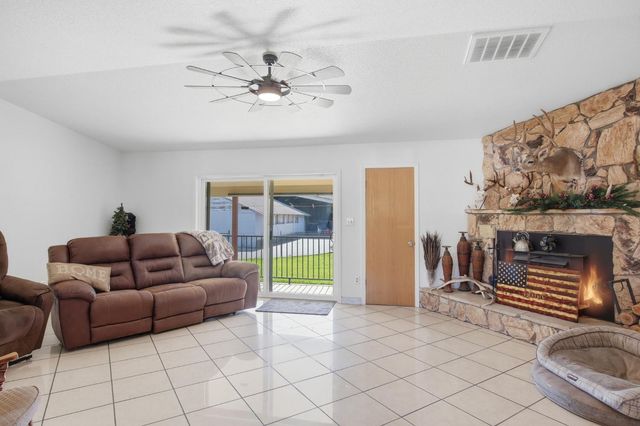 3015 S Waring Rd, Denair, CA 95316
