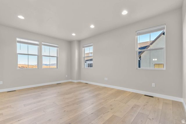 7034 W HIDDEN WAY, West Jordan, UT 84081