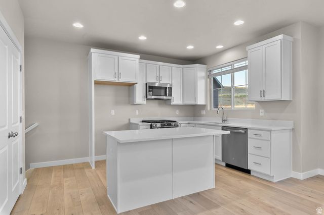 7034 W HIDDEN WAY, West Jordan, UT 84081