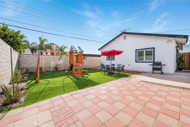 11307 Jane, Stanton, CA 90680