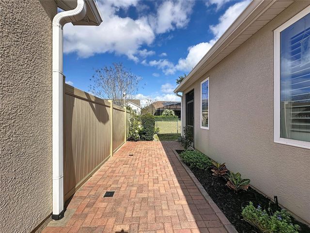 83 BAYOU BEND ROAD, Groveland, FL 34736