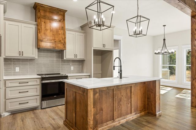 410 Hidden Lake, Bluff Dale, TX 76433