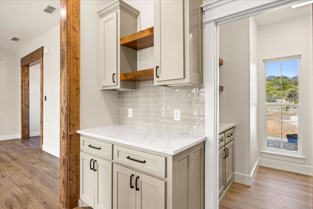 410 Hidden Lake, Bluff Dale, TX 76433