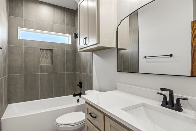 410 Hidden Lake, Bluff Dale, TX 76433