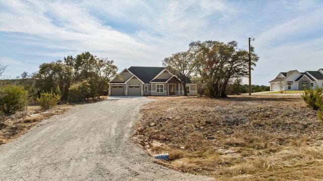 410 Hidden Lake, Bluff Dale, TX 76433