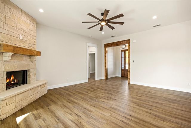 410 Hidden Lake, Bluff Dale, TX 76433