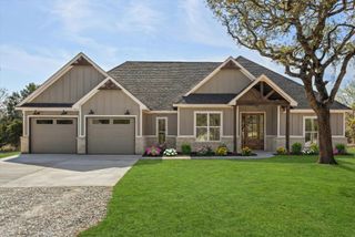 410 Hidden Lake, Bluff Dale, TX 76433