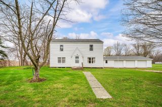 13690 Cleveland Avenue, Weesaw Twp, MI 49107