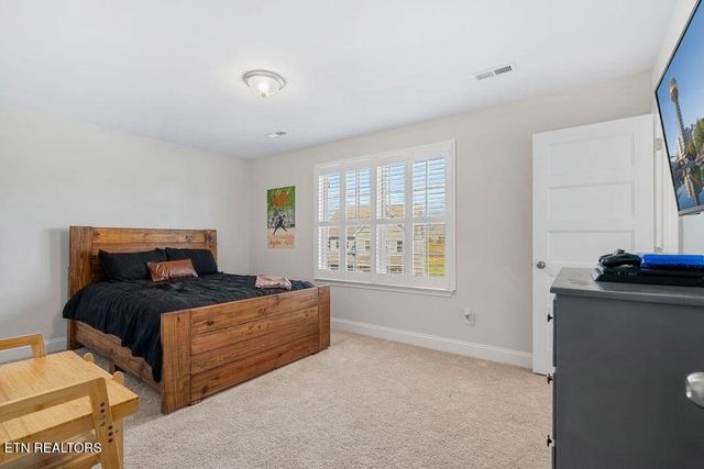 212 Aspen Drive, Lenoir City, TN 37771