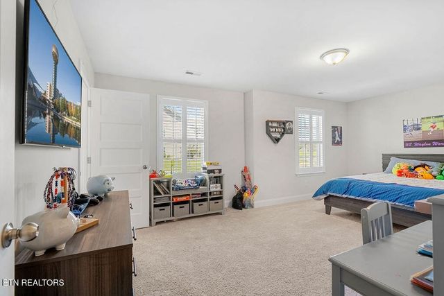 212 Aspen Drive, Lenoir City, TN 37771