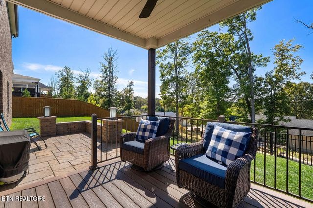 212 Aspen Drive, Lenoir City, TN 37771