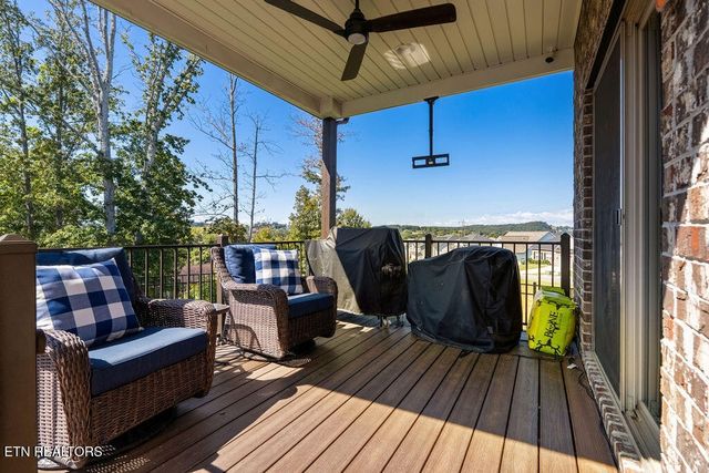 212 Aspen Drive, Lenoir City, TN 37771