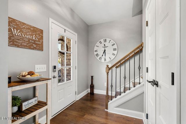 212 Aspen Drive, Lenoir City, TN 37771