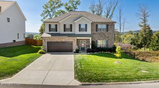 212 Aspen Drive, Lenoir City, TN 37771